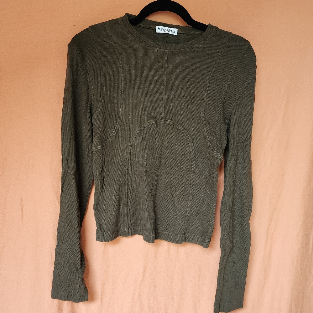 K.NGSLEY RIBBED TOP